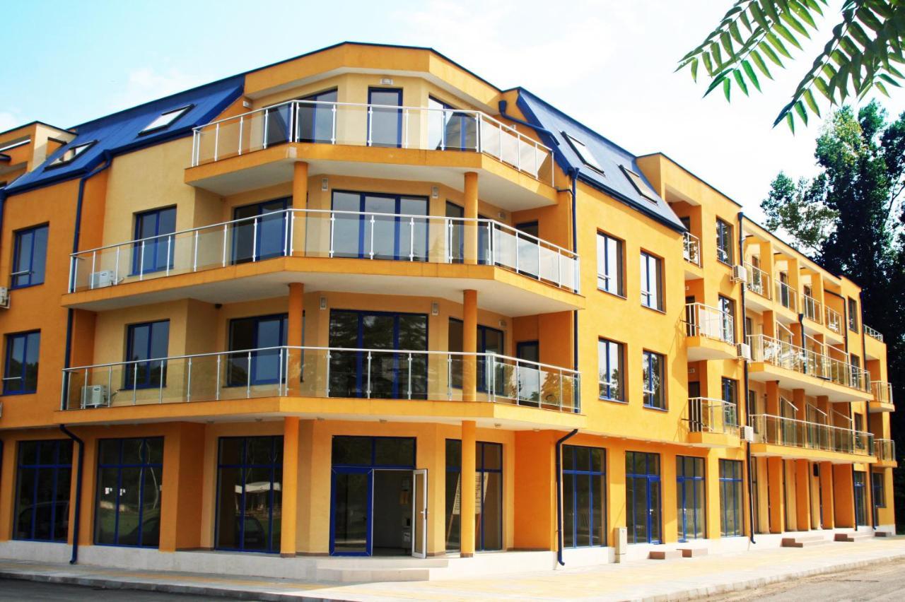 Solei Apartments Primorsko Exterior foto