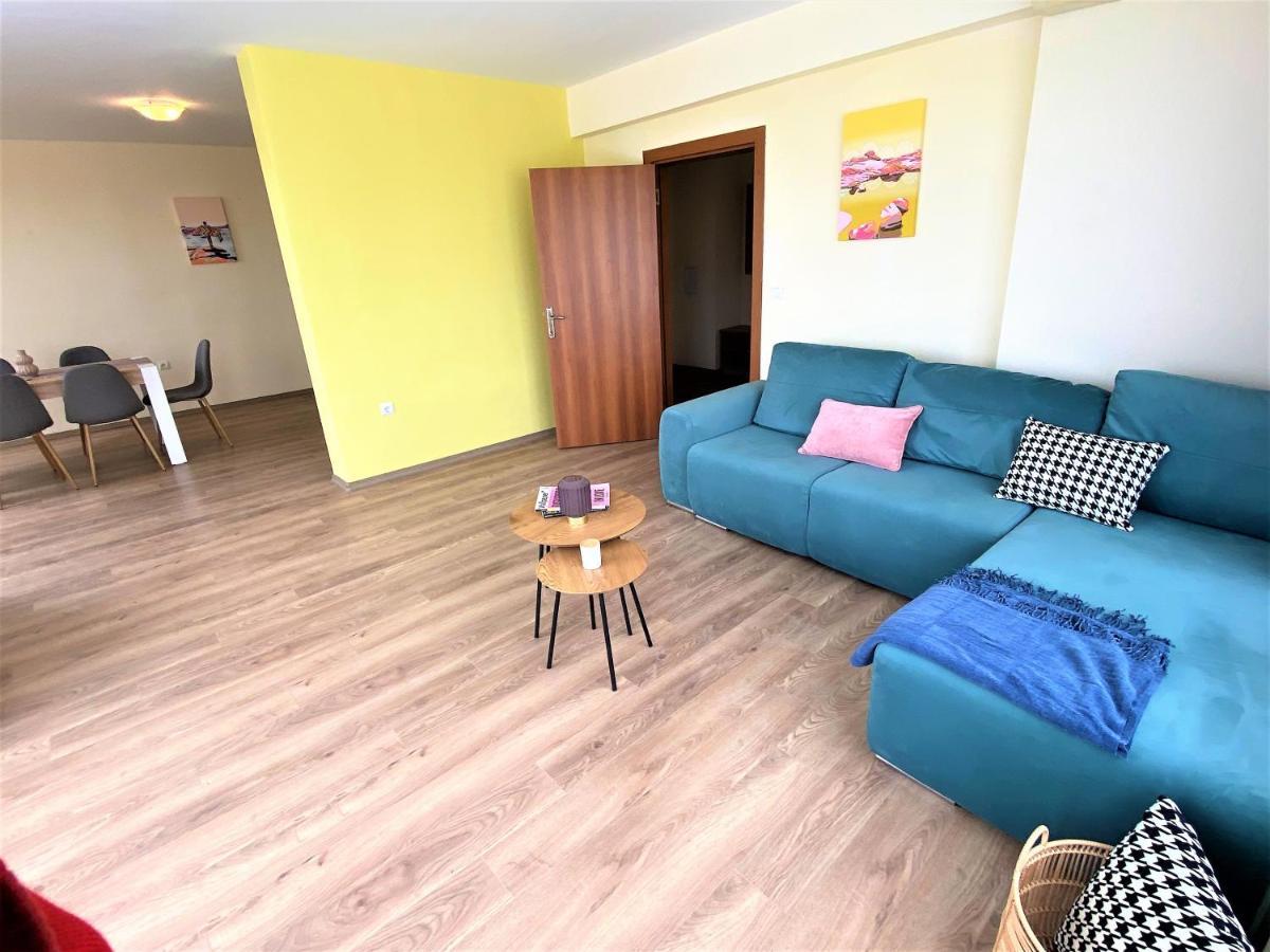 Solei Apartments Primorsko Exterior foto